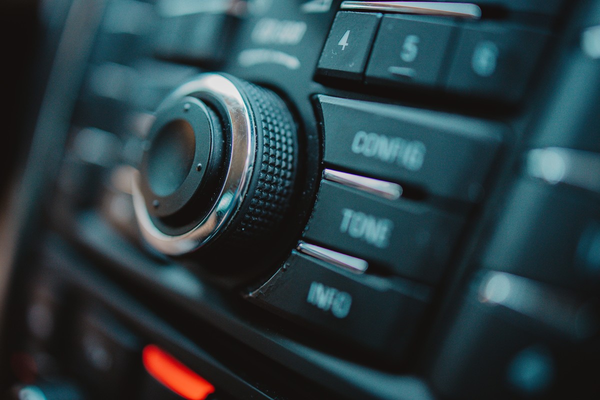 www.radioliscio.it