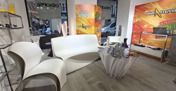 Iconico Design firma l’arredo del nostro studio a Sanremo Iconico Design firma l’arredo del nostro studio a Sanremo