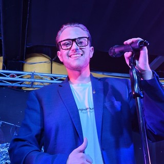 Serata pasquale con Alex Biondi in diretta radio