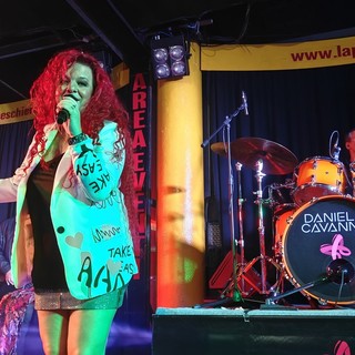 Con Daniela Cavanna una serata di musica, energia e grande eleganza