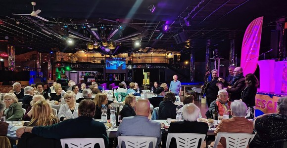 Gli anni d'oro della Musica da Ballo: una domenica di festa alla Peschiera con “Il Pranzo è Cantato” Gli anni d'oro della Musica da Ballo: una domenica di festa alla Peschiera con “Il Pranzo è Cantato”