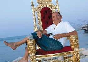 Radio Liscio celebra Raoul Casadei: speciale Ferragosto per il Re del Liscio