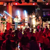 Omar Lambertini e Radio Liscio Live: una serata indimenticabile alla Peschiera di Valdengo