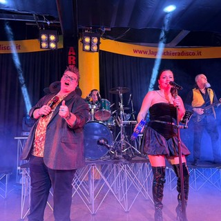 Maurizio Medeo conquista la Peschiera: una serata di musica e partecipazione dopo le feste