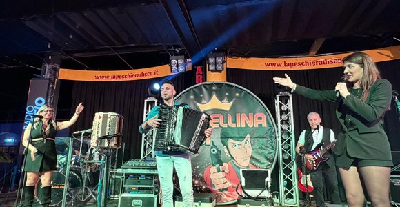 Una serata indimenticabile con Castellina Pasi: storia ed emozioni al Radio Liscio Live