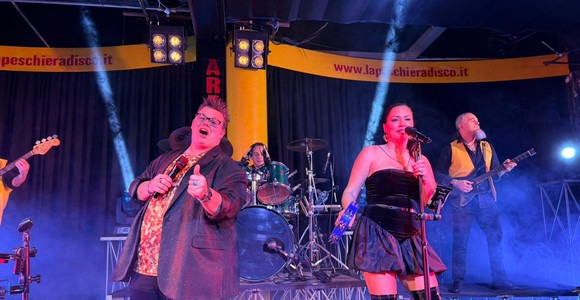 Maurizio Medeo conquista la Peschiera: una serata di musica e partecipazione dopo le feste